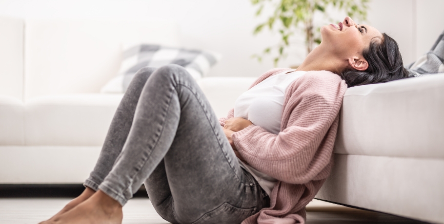 PMS i odżywianie – jak dieta, suplementy i równowaga hormonalna są ze sobą powiązane